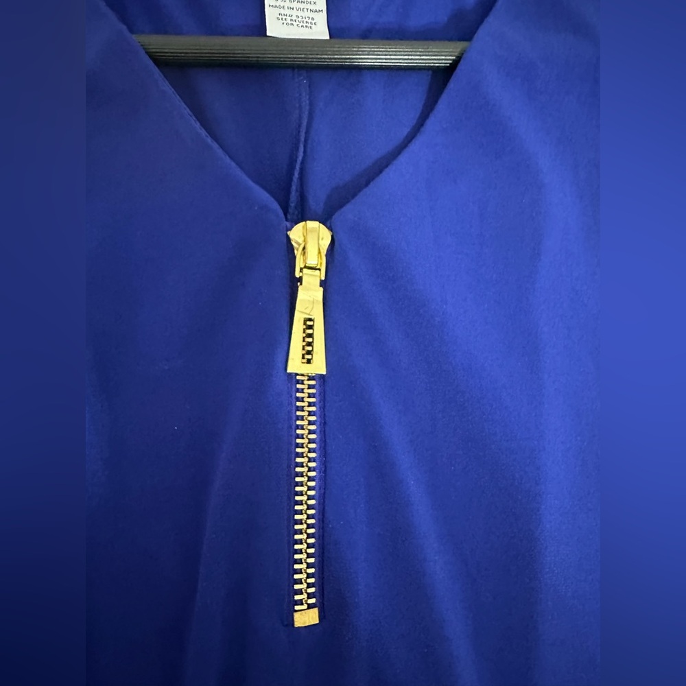 Carmen Marc Valvo Blue V-Neck Zip High Low Top Size Large Businesscore Office - Picture 2 of 6